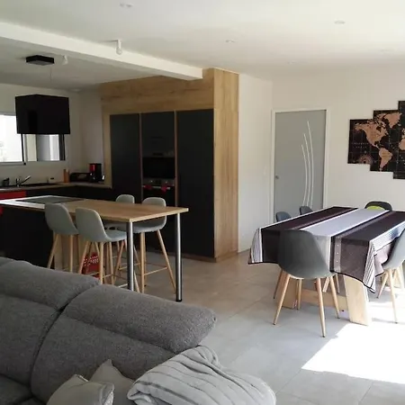 Maison A 100m De La Сент-Илер-де-Рье